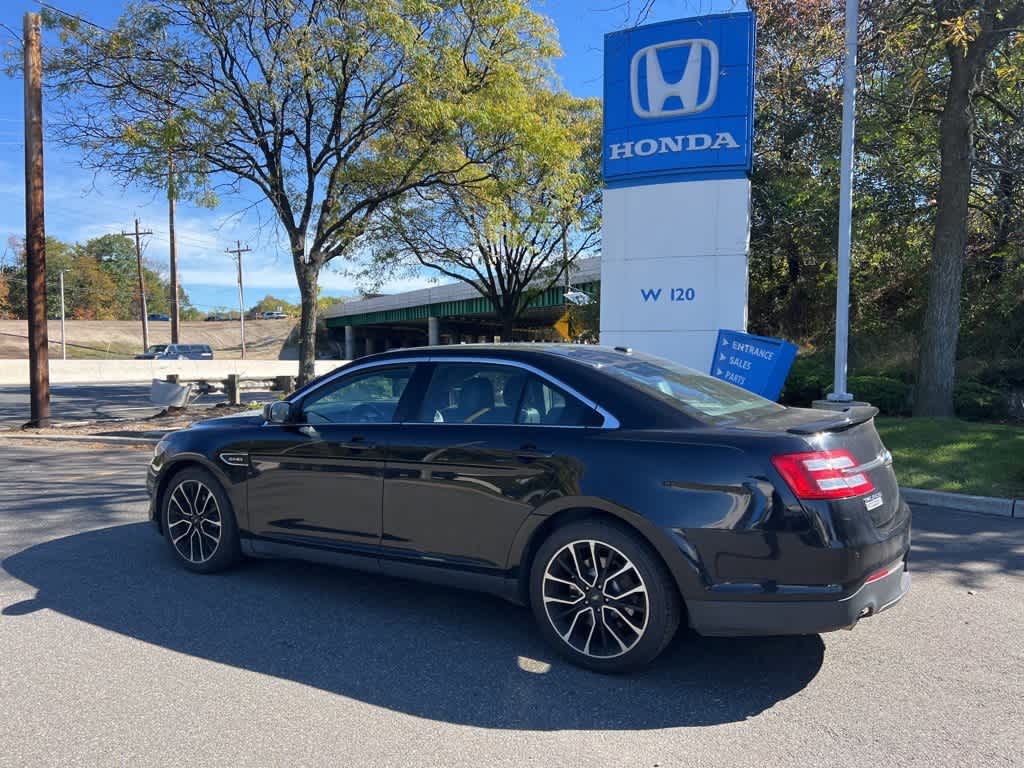 Thumbnail: 2018 Ford Taurus - 17