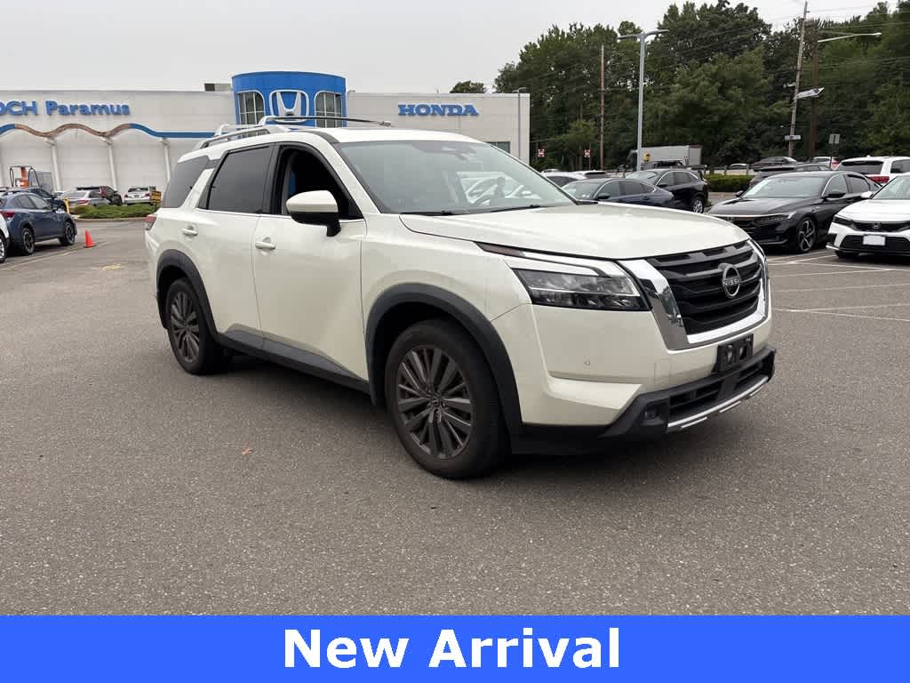 Thumbnail: 2023 Nissan Pathfinder - 1