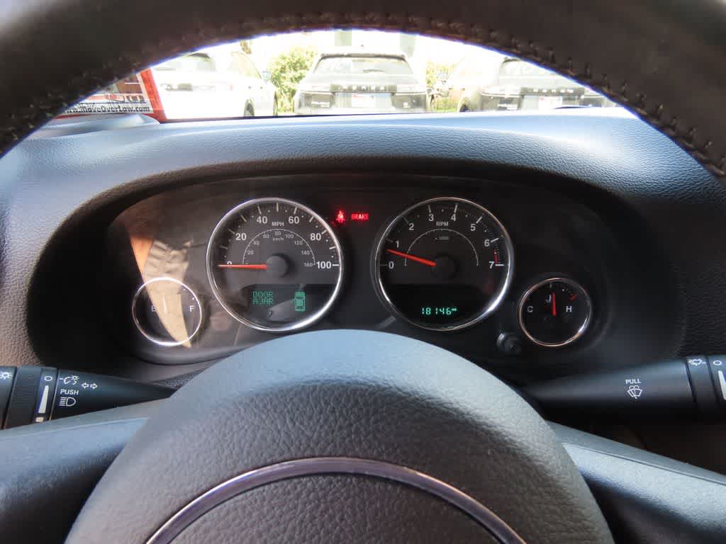 Thumbnail: 2015 Jeep Wrangler - 21