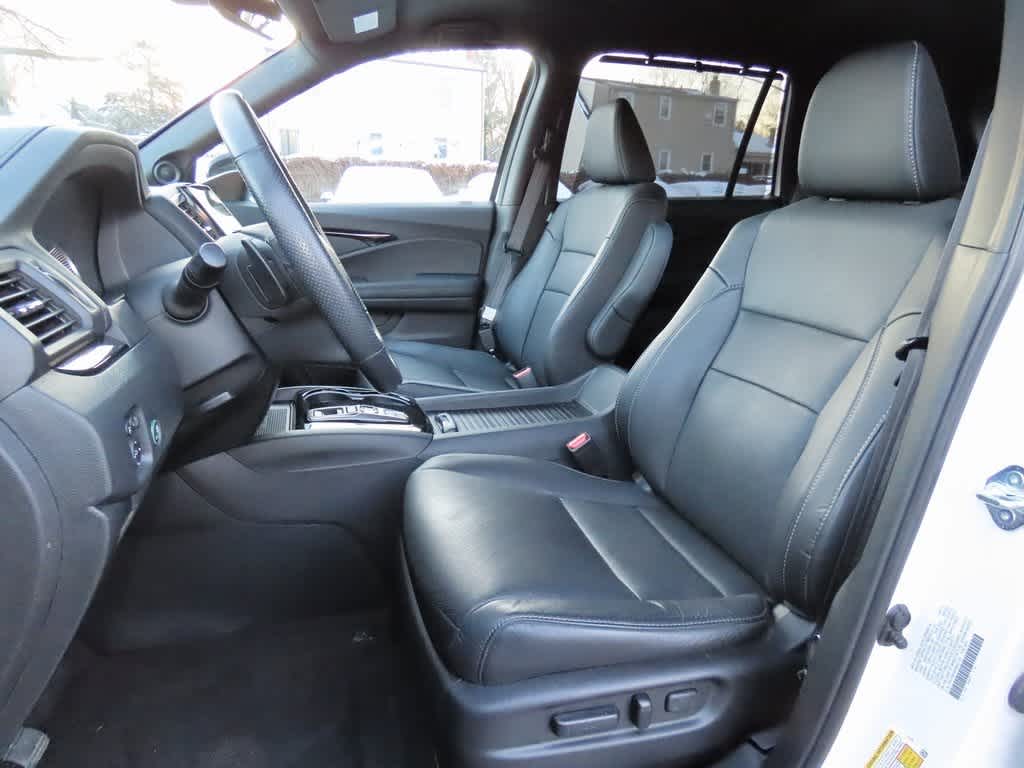 Thumbnail: 2023 Honda Passport - 12