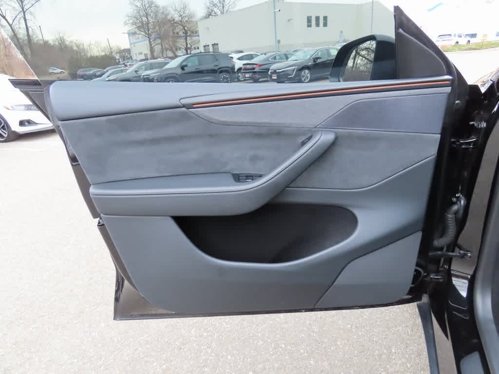 Thumbnail: 2026 Tesla Model Y - 15