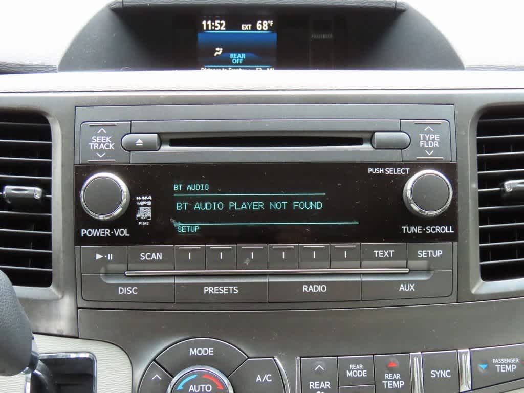 Thumbnail: 2014 Toyota Sienna - 20