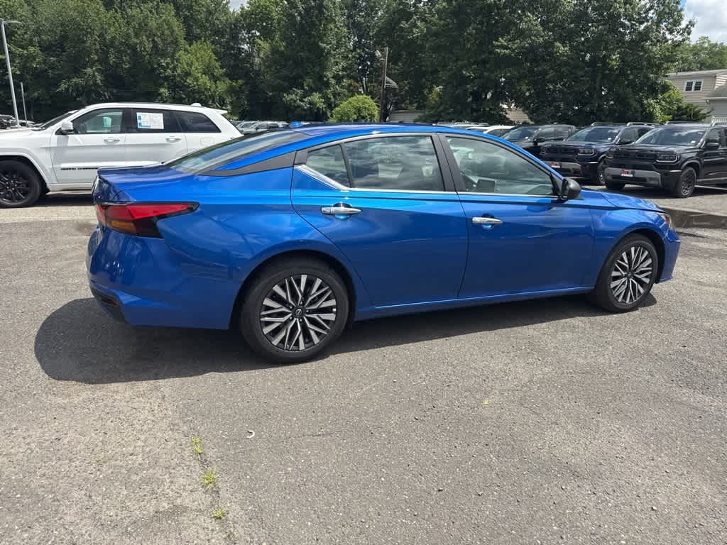 Thumbnail: 2025 Nissan Altima - 19