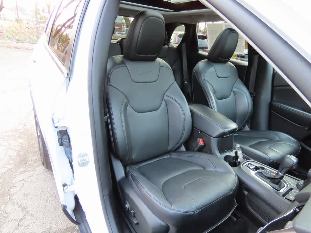 Thumbnail: 2021 Jeep Cherokee - 20