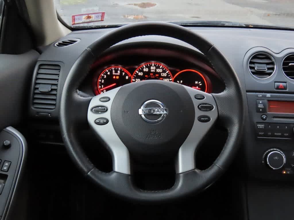 Thumbnail: 2009 Nissan Altima - 17