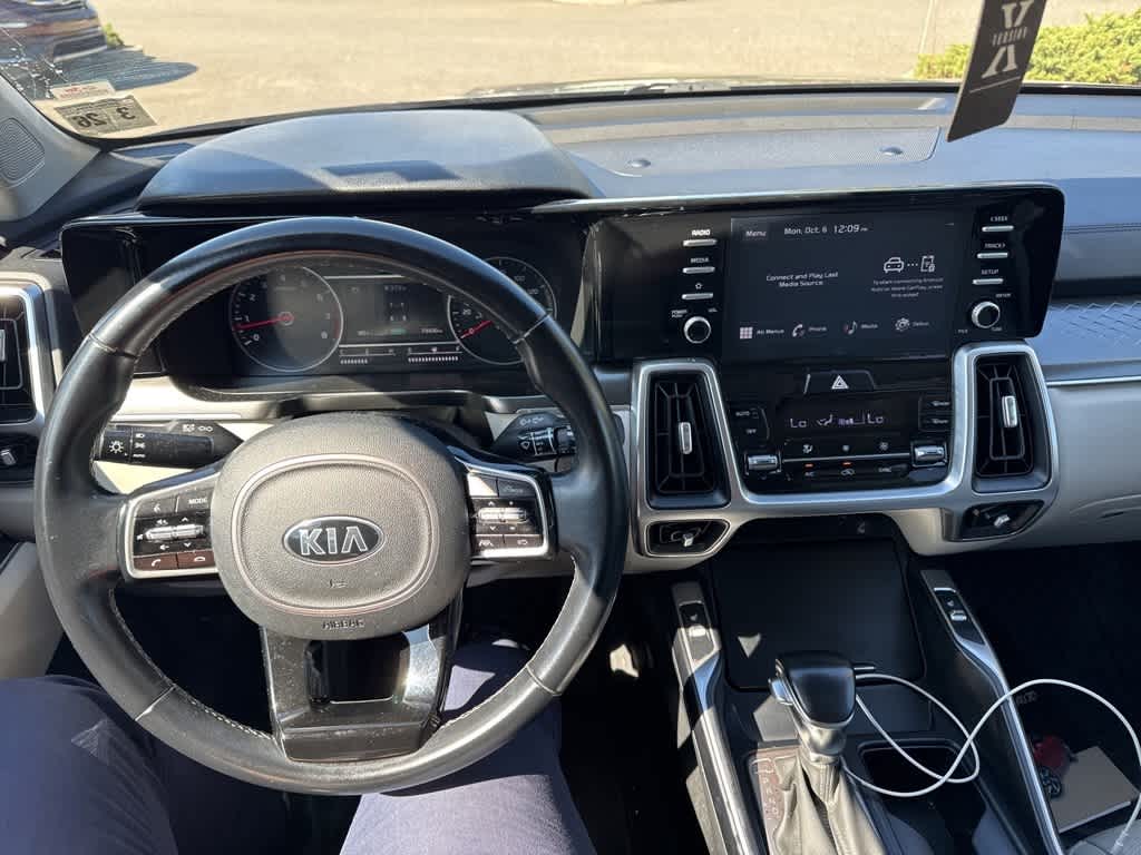 Thumbnail: 2021 Kia Sorento - 11