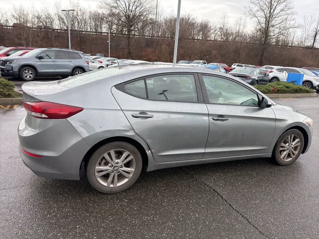 Thumbnail: 2018 Hyundai Elantra - 18