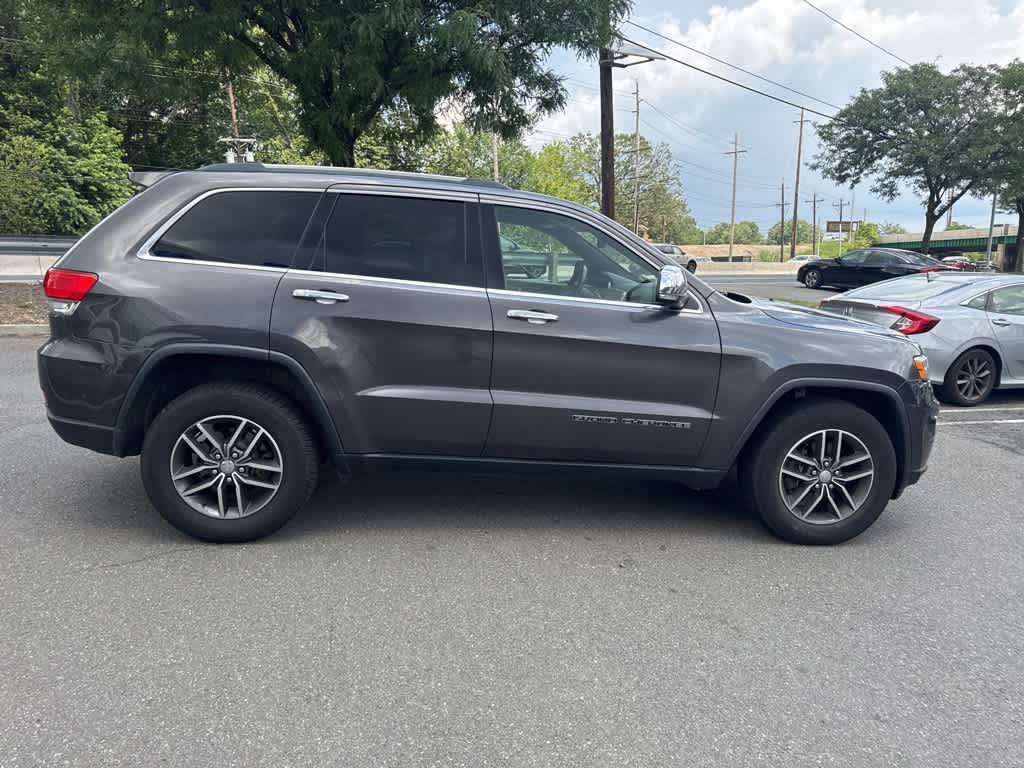 Thumbnail: 2018 Jeep Grand Cherokee - 14