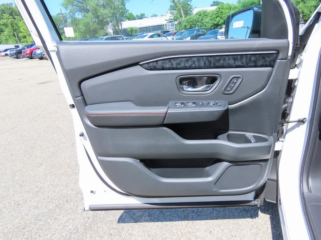 Thumbnail: 2026 Honda Passport - 15