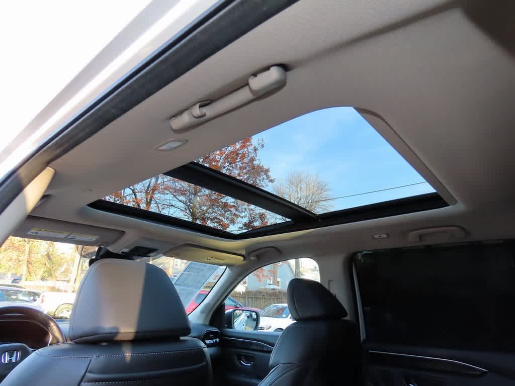 Thumbnail: 2023 Honda Pilot - 18