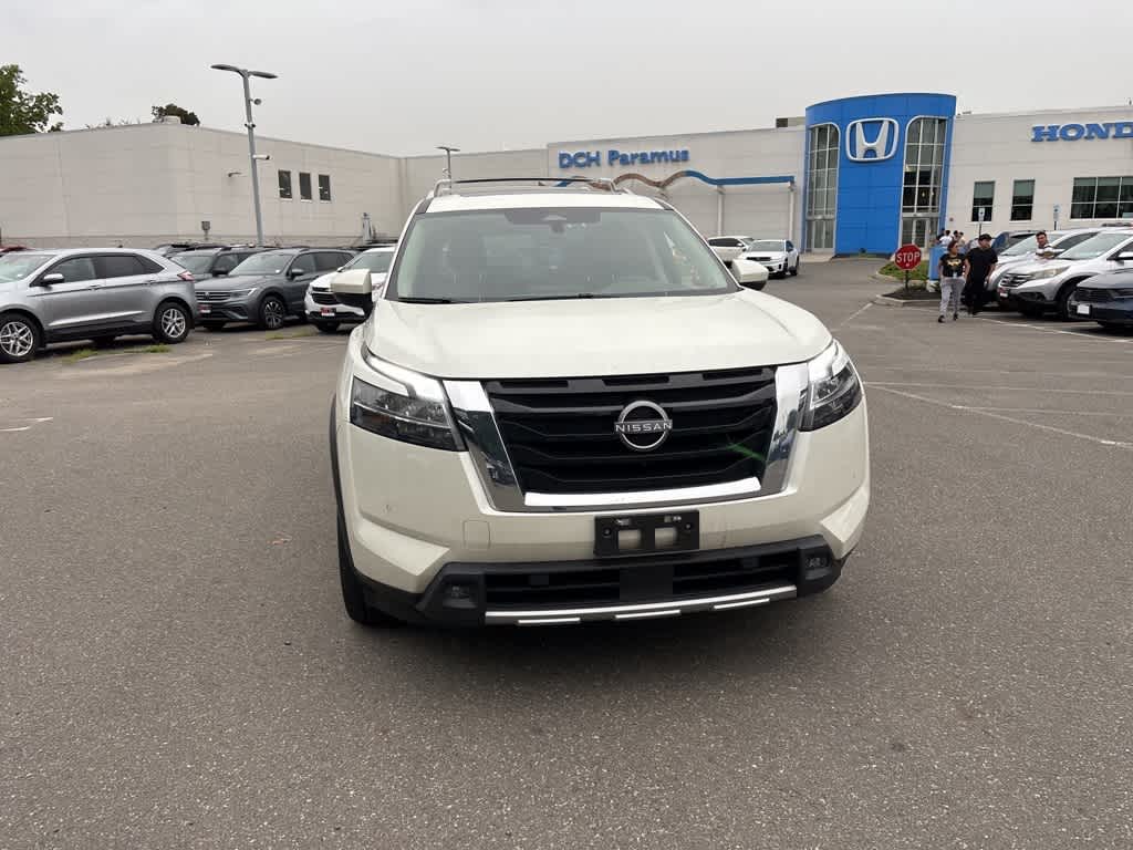 Thumbnail: 2023 Nissan Pathfinder - 6