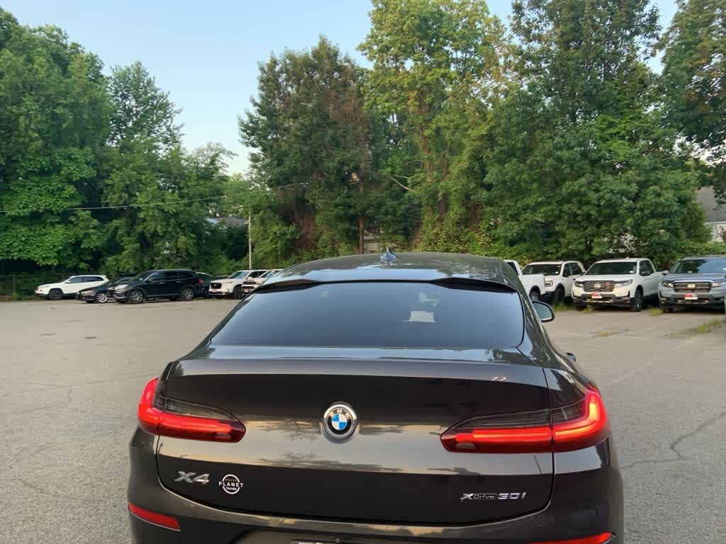 Thumbnail: 2022 BMW X4 - 11