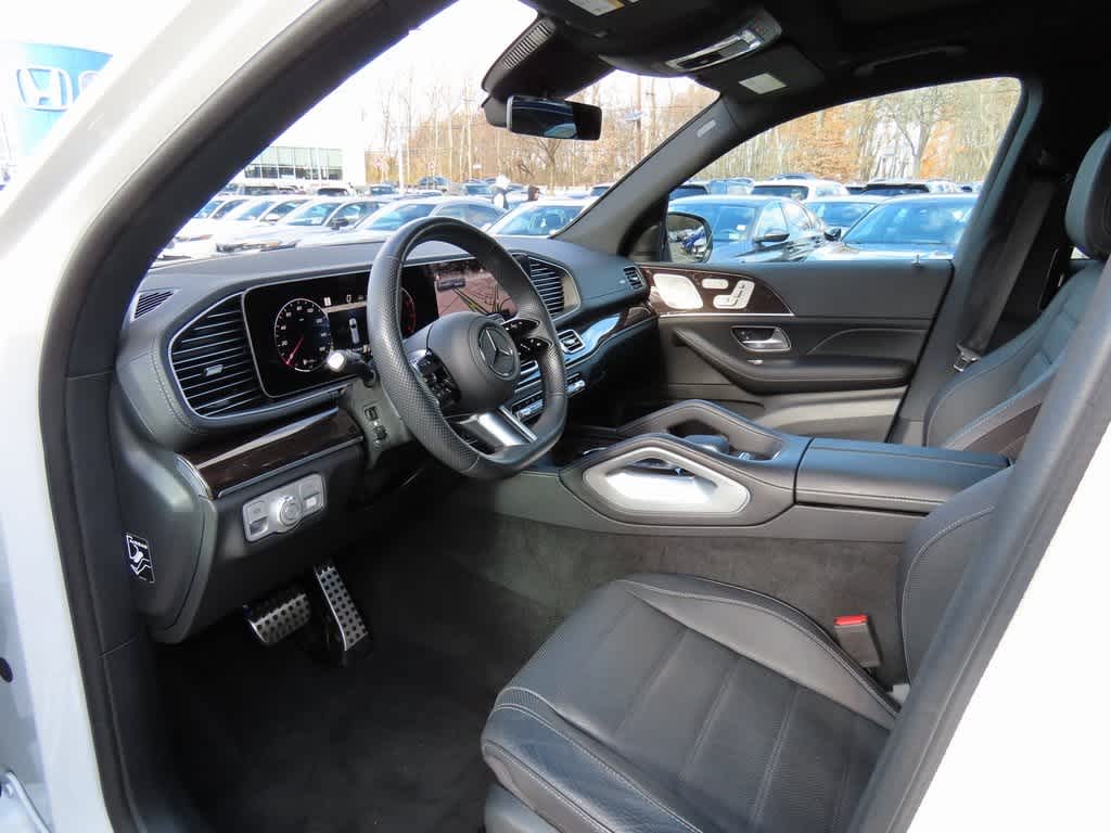 Thumbnail: 2024 Mercedes-Benz GLS - 2