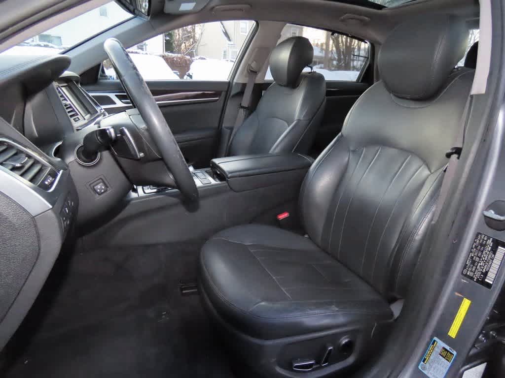 Thumbnail: 2015 Hyundai Genesis - 11