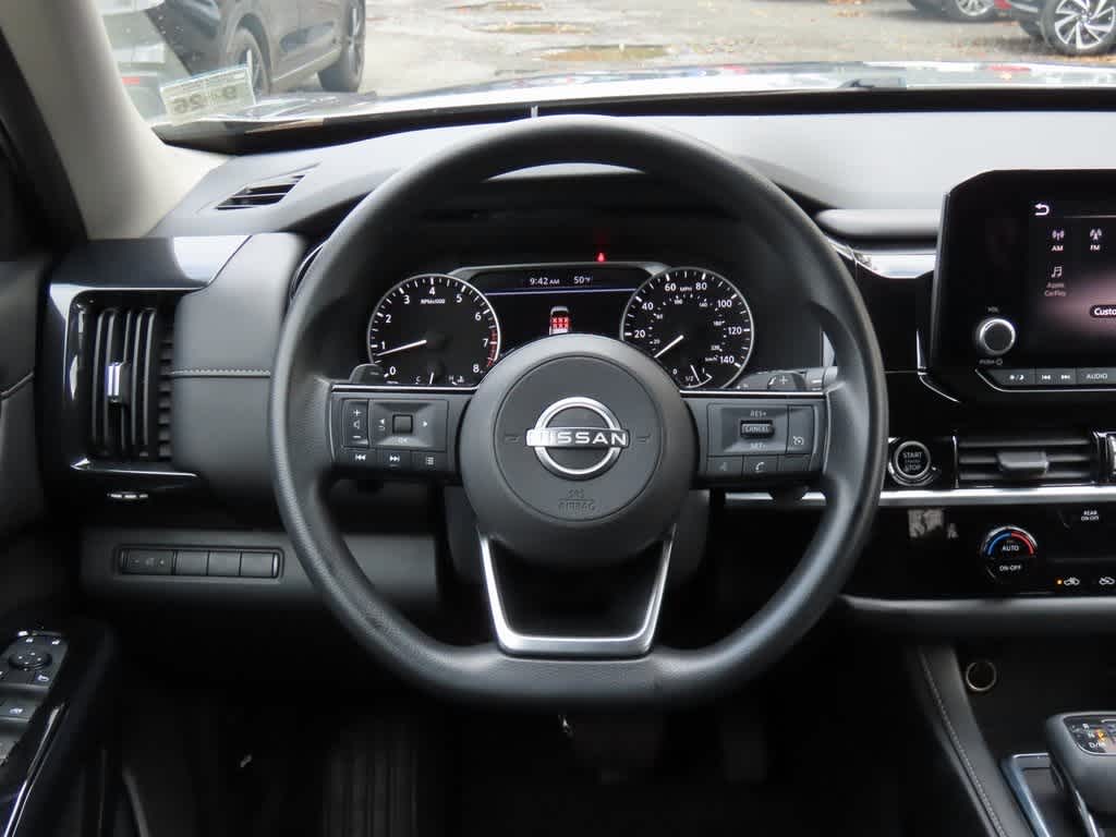 Thumbnail: 2022 Nissan Pathfinder - 20