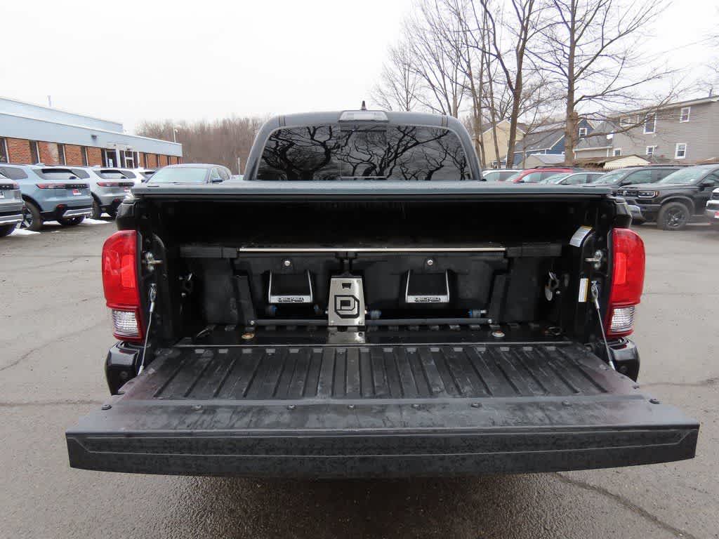 Thumbnail: 2019 Toyota Tacoma - 13