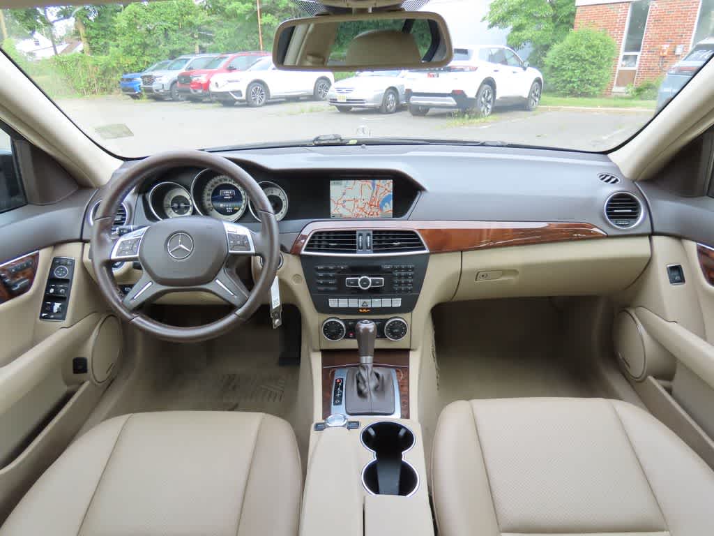 Thumbnail: 2014 Mercedes-Benz C-Class - 18
