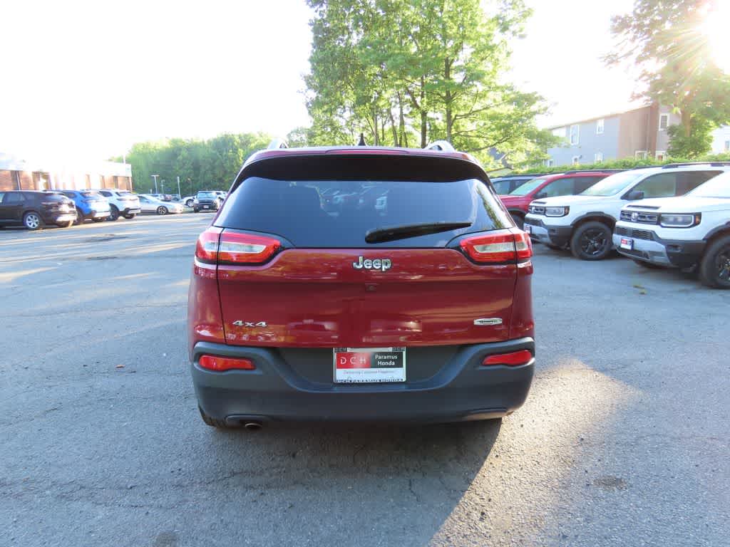 Thumbnail: 2017 Jeep Cherokee - 5