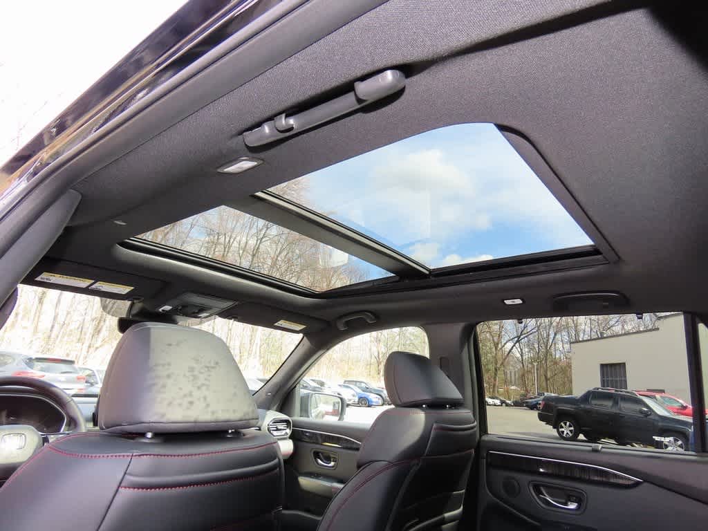 Thumbnail: 2025 Honda Pilot - 15