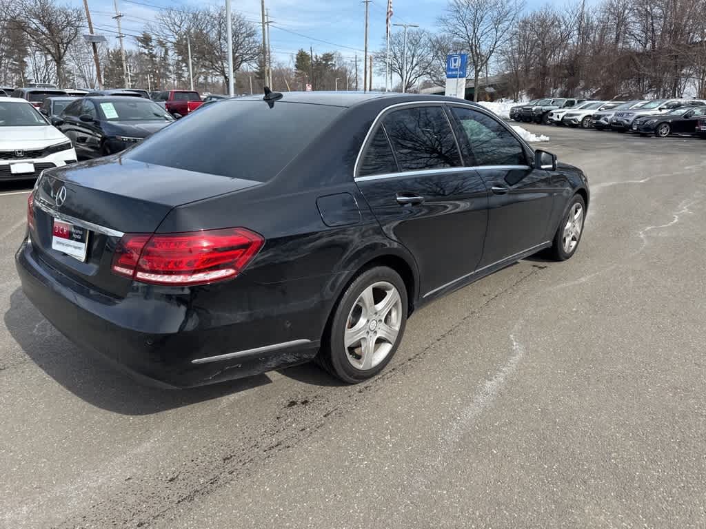 Thumbnail: 2015 Mercedes-Benz E-Class - 17