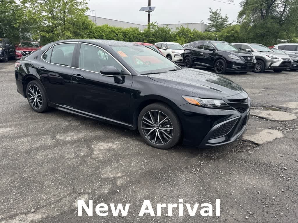 2024 Toyota Camry SE -
                  Paramus, NJ