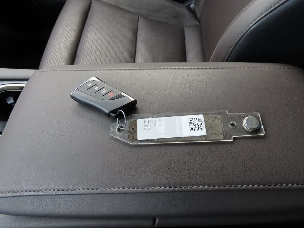 Thumbnail: 2025 Lexus RX - 28