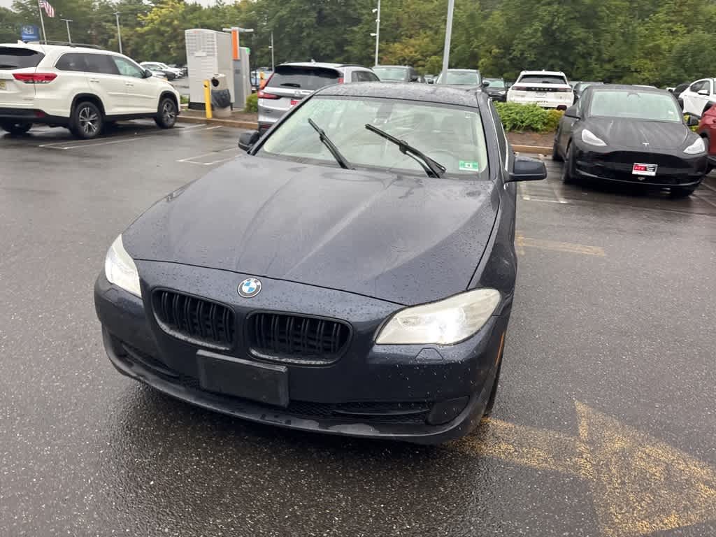 Thumbnail: 2011 BMW 5 Series - 6