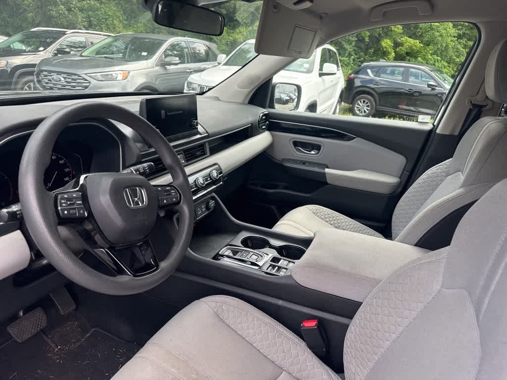 2024 Honda Pilot LX 39