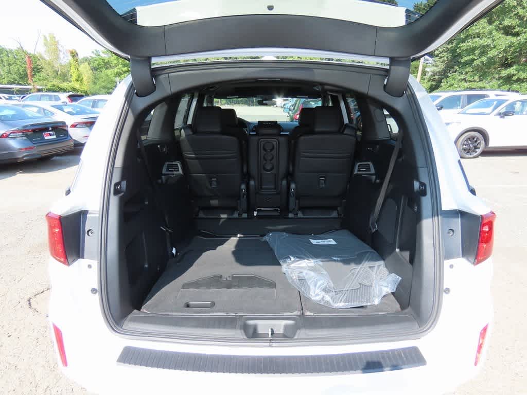 2025 Honda Odyssey Sport 11