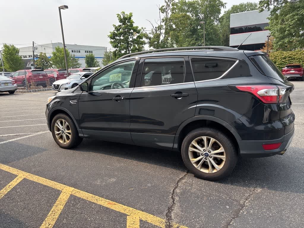 Thumbnail: 2018 Ford Escape - 8