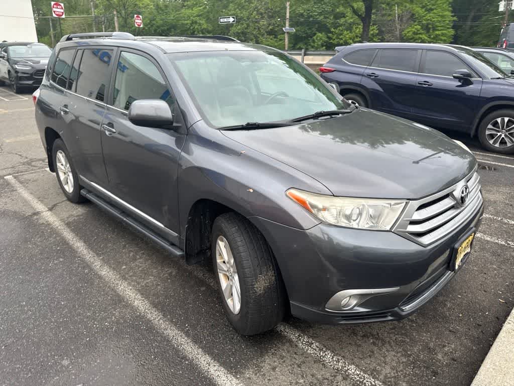 Thumbnail: 2013 Toyota Highlander - 14