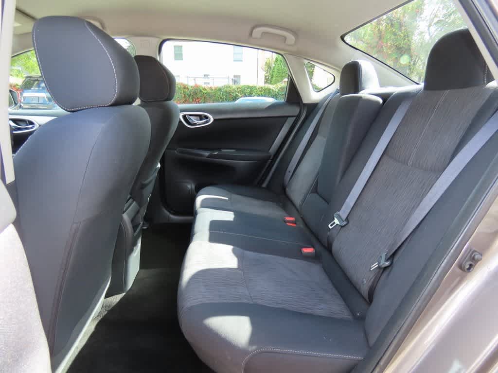 Thumbnail: 2015 Nissan Sentra - 13