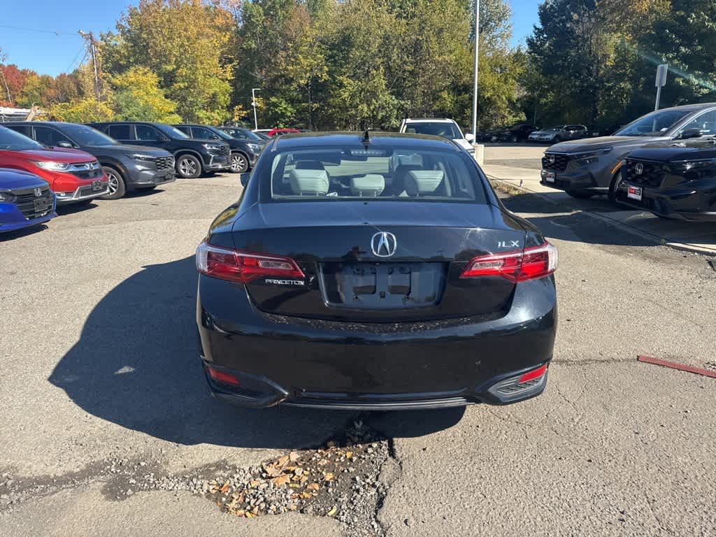 Thumbnail: 2018 Acura ILX - 12