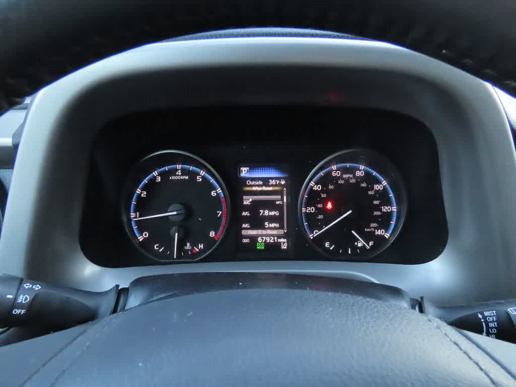 Thumbnail: 2018 Toyota RAV4 - 25