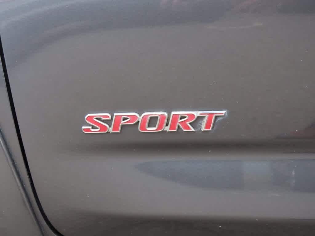 Thumbnail: 2011 Toyota RAV4 - 9