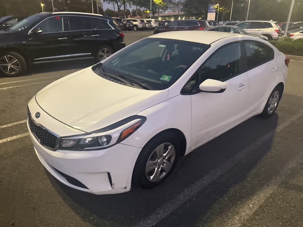 Thumbnail: 2018 Kia Forte - 3