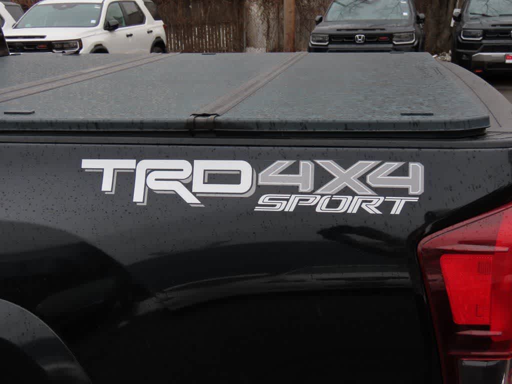 Thumbnail: 2019 Toyota Tacoma - 8