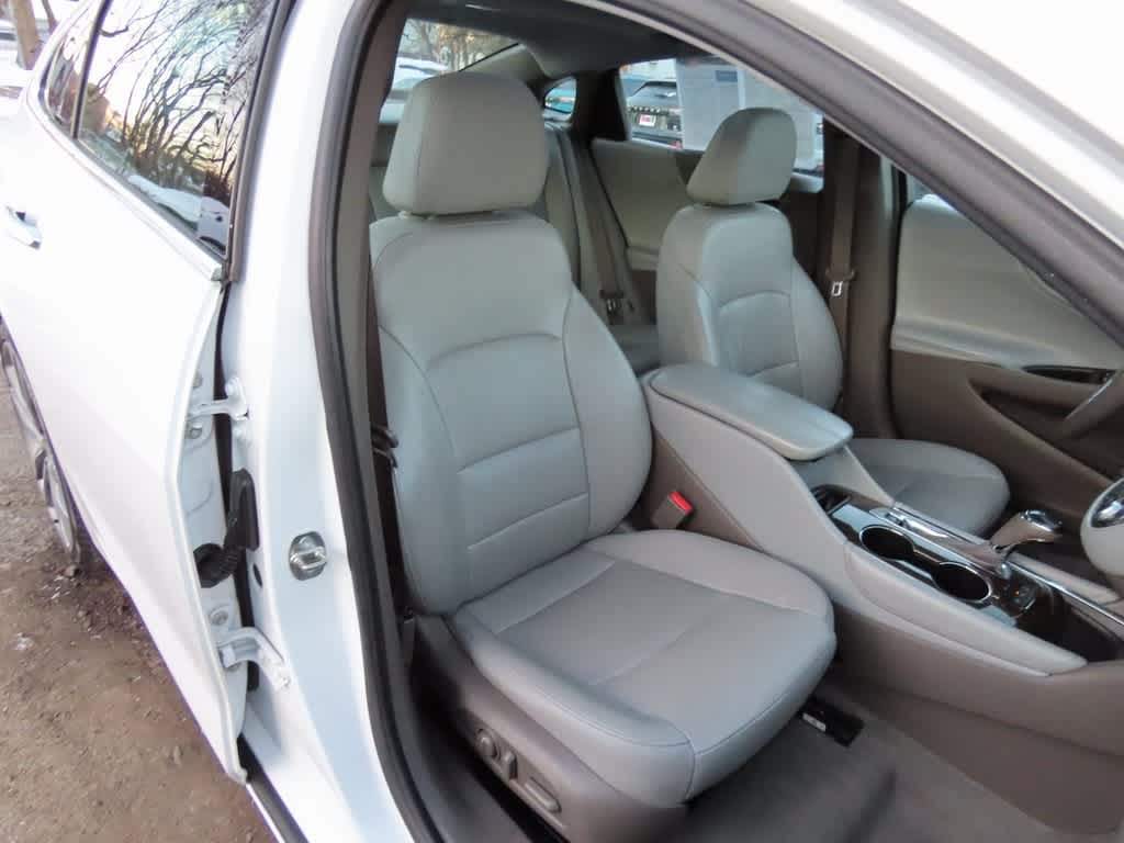 Thumbnail: 2019 Chevrolet Malibu - 20