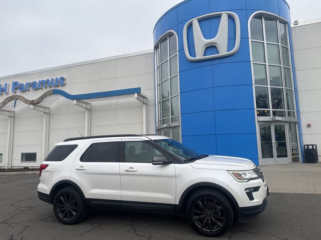 Thumbnail: 2018 Ford Explorer - 8
