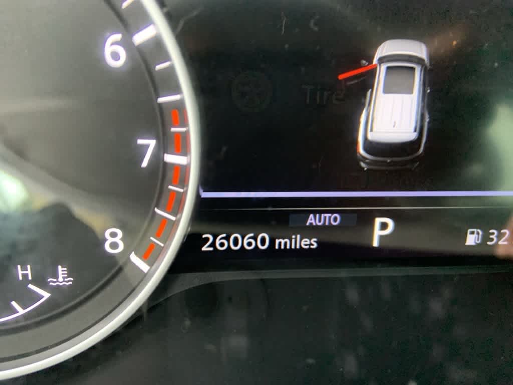 2022 Nissan Pathfinder SV 22