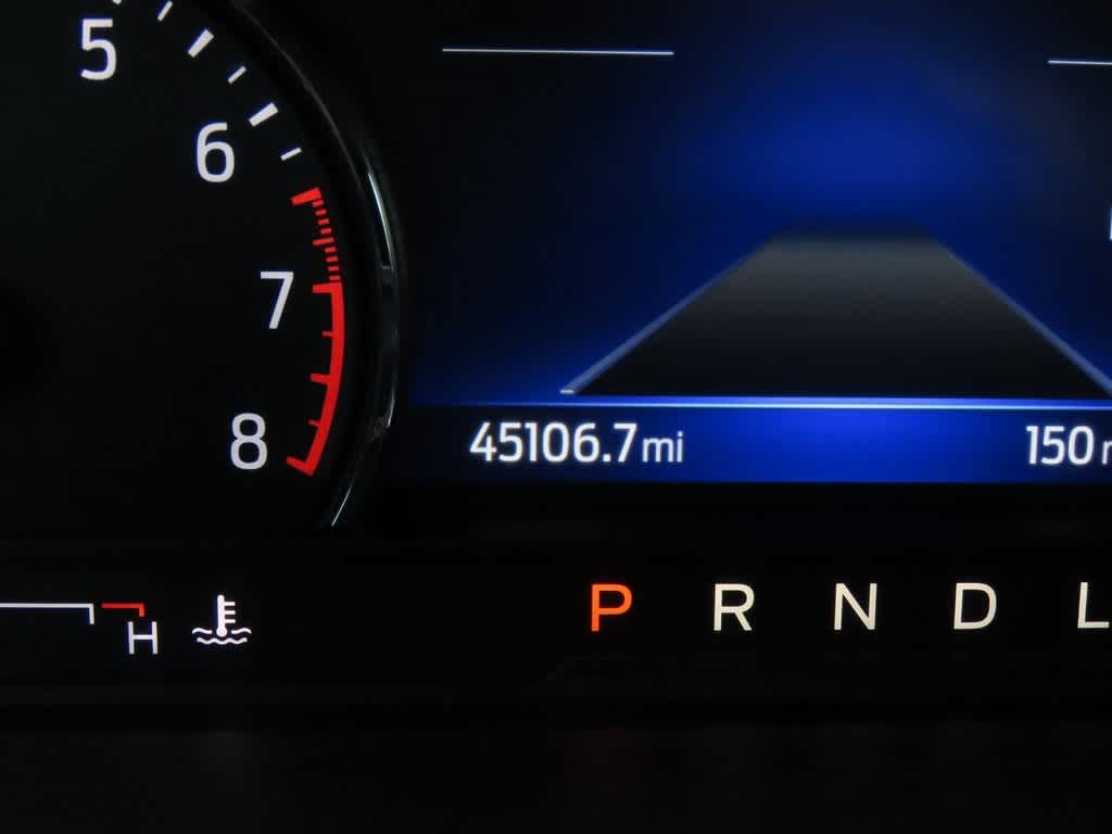 Thumbnail: 2022 Ford Explorer - 25