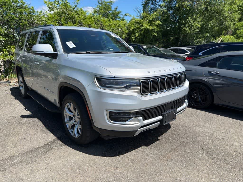 Thumbnail: 2022 Jeep Wagoneer - 13