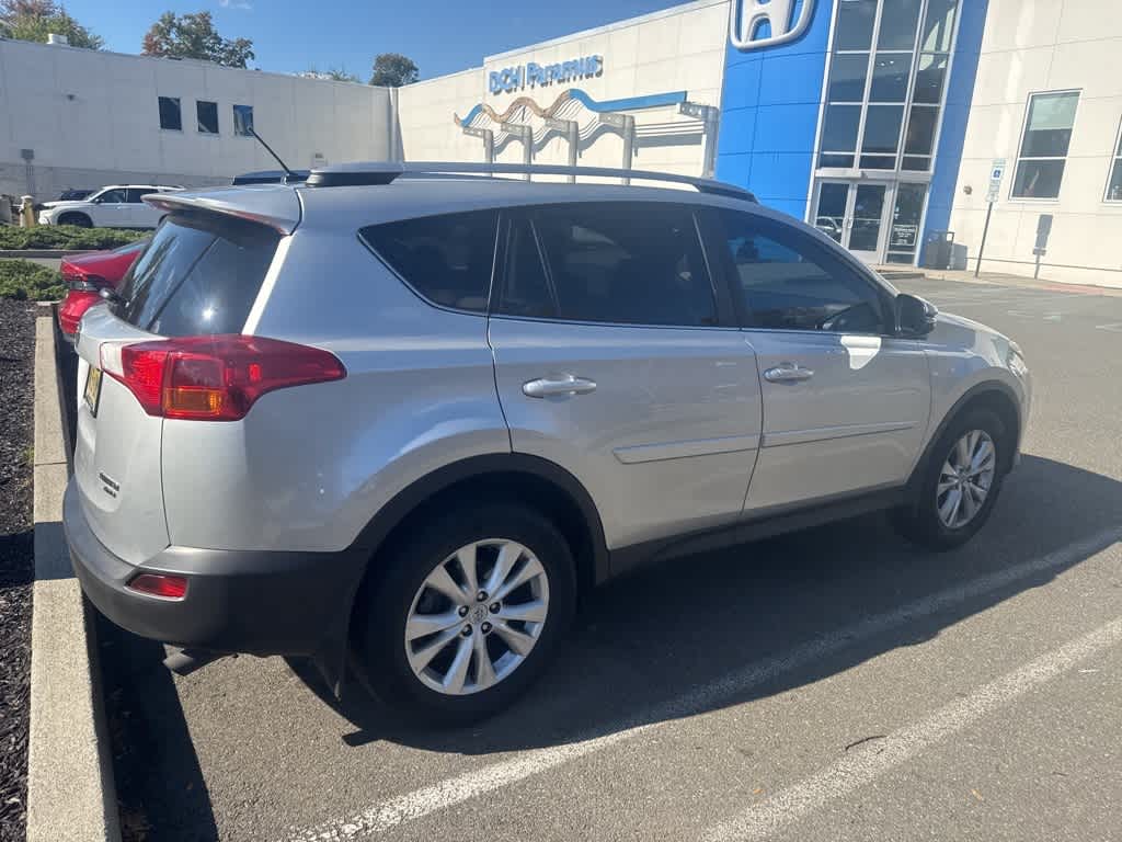Thumbnail: 2015 Toyota RAV4 - 12