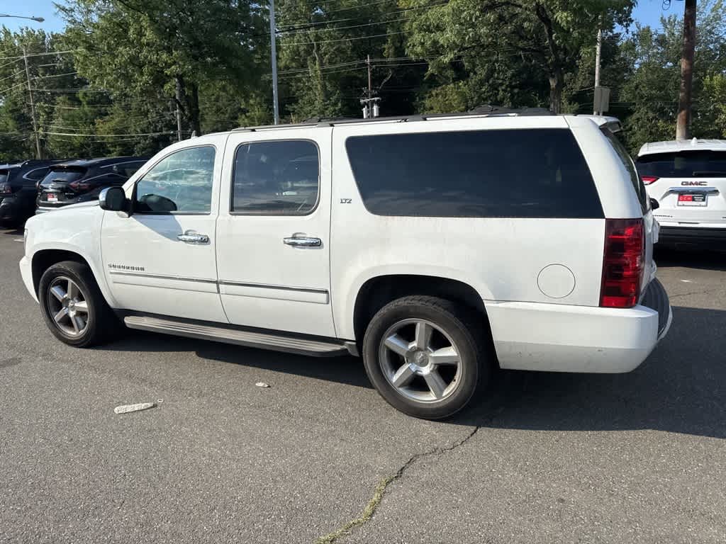 Thumbnail: 2011 Chevrolet Suburban - 7