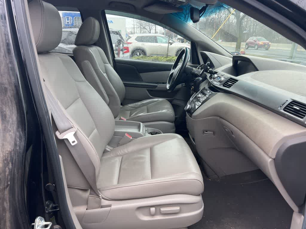 Thumbnail: 2011 Honda Odyssey - 27