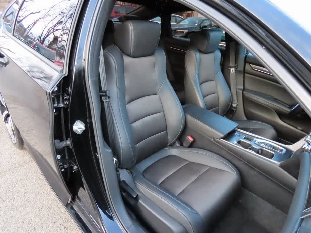 Thumbnail: 2019 Honda Accord - 17