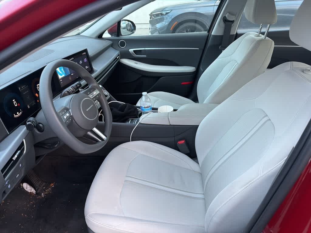 Thumbnail: 2025 Hyundai Sonata - 21