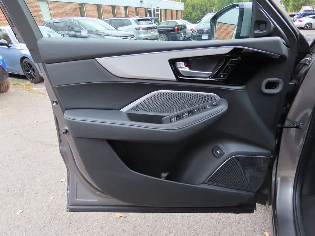 Thumbnail: 2025 Acura MDX - 17