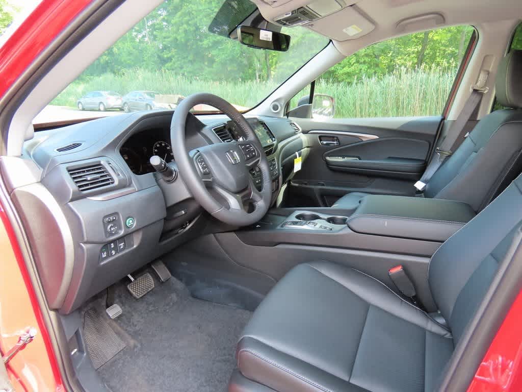 Thumbnail: 2025 Honda Ridgeline - 2