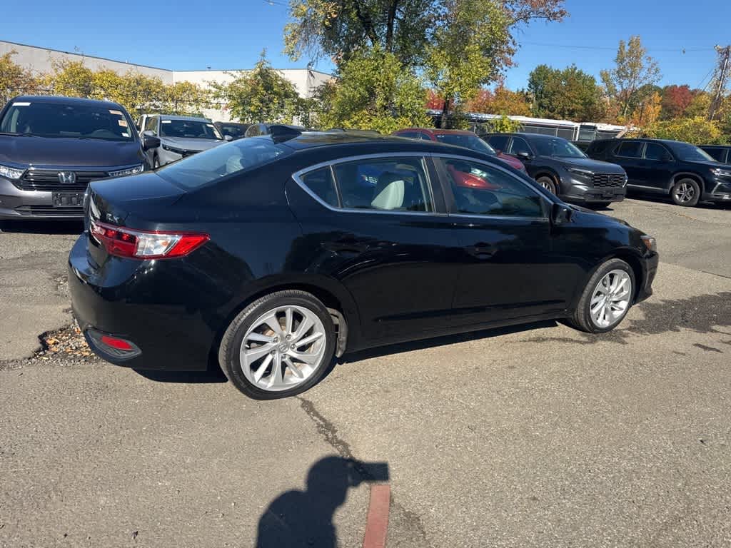 Thumbnail: 2018 Acura ILX - 18
